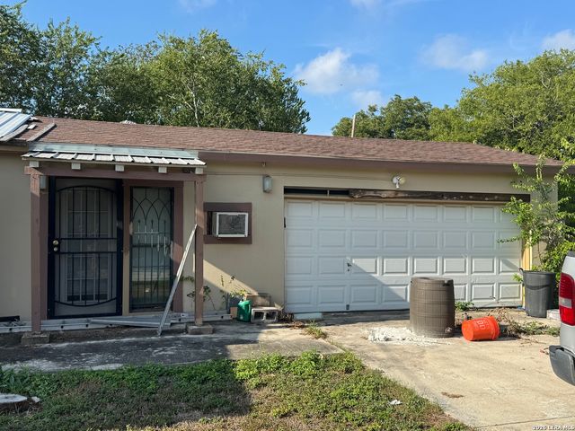 424 Babcock Rd., San Antonio, TX 78201