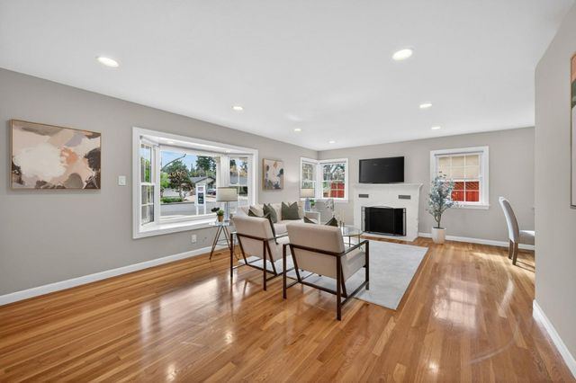 935 El Rio Drive, San Jose, CA 95125