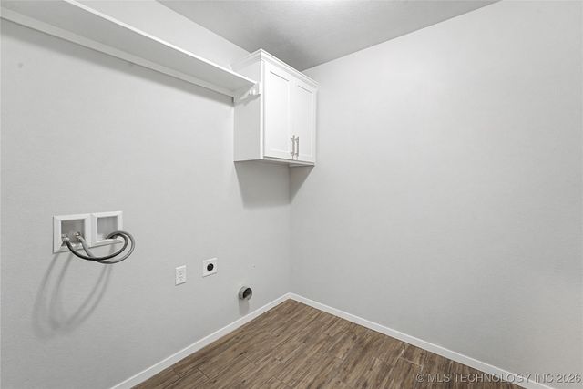 2912 W Charlotte Street, Broken Arrow, OK 74011