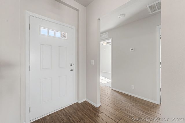 2912 W Charlotte Street, Broken Arrow, OK 74011