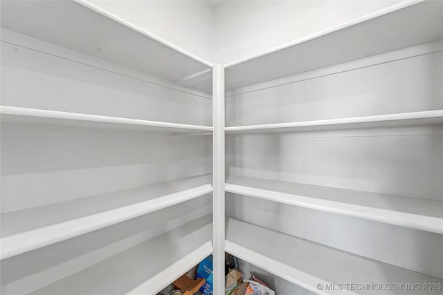 2912 W Charlotte Street, Broken Arrow, OK 74011