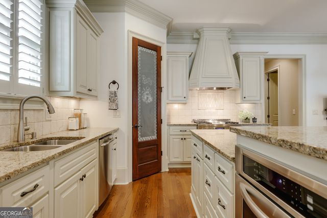 502 Navan Lane, Statham, GA 30666