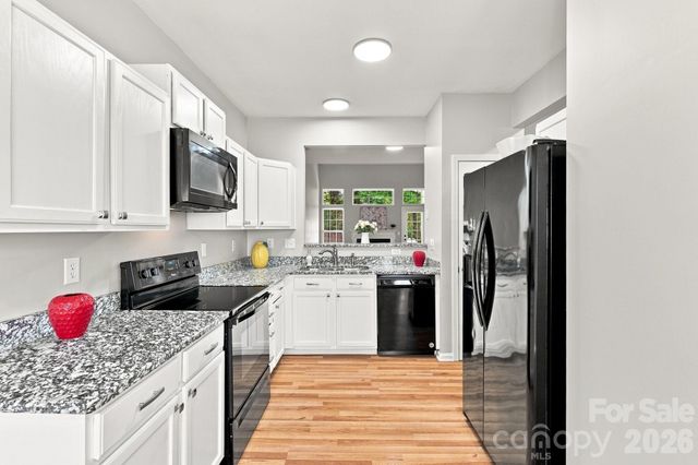 121 Kase Court, Mooresville, NC 28117