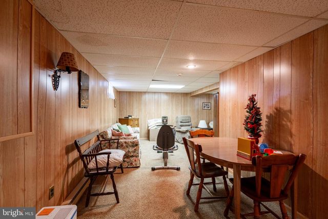 19 MIDDLE RD, Hammonton, NJ 08037