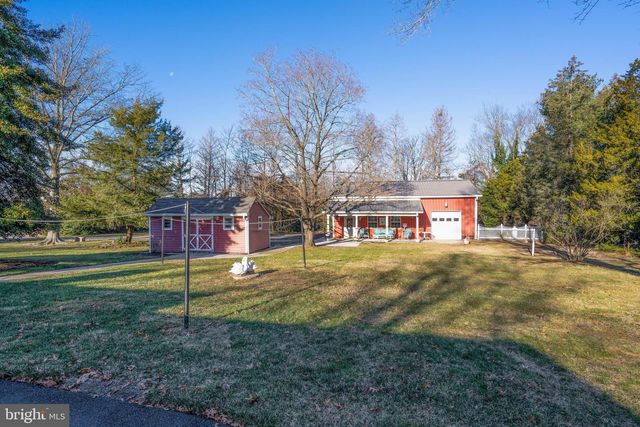 19 MIDDLE RD, Hammonton, NJ 08037