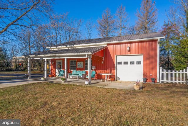 19 MIDDLE RD, Hammonton, NJ 08037