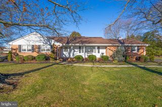 19 MIDDLE RD, Hammonton, NJ 08037