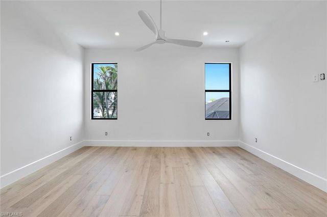 513 92nd AVE N, Naples, FL 34108