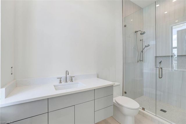 513 92nd AVE N, Naples, FL 34108