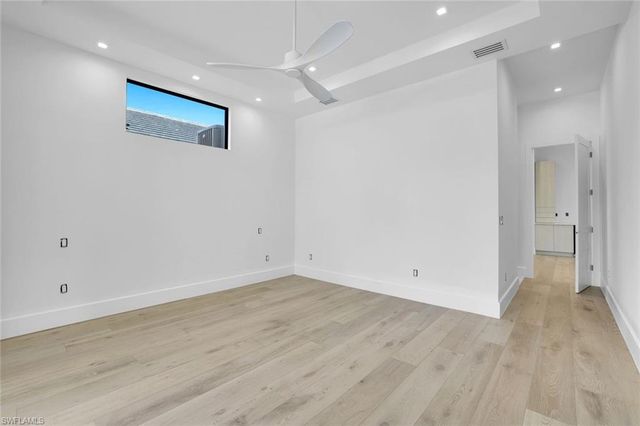 513 92nd AVE N, Naples, FL 34108