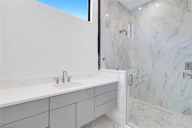 513 92nd AVE N, Naples, FL 34108