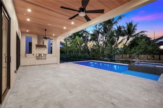 513 92nd AVE N, Naples, FL 34108