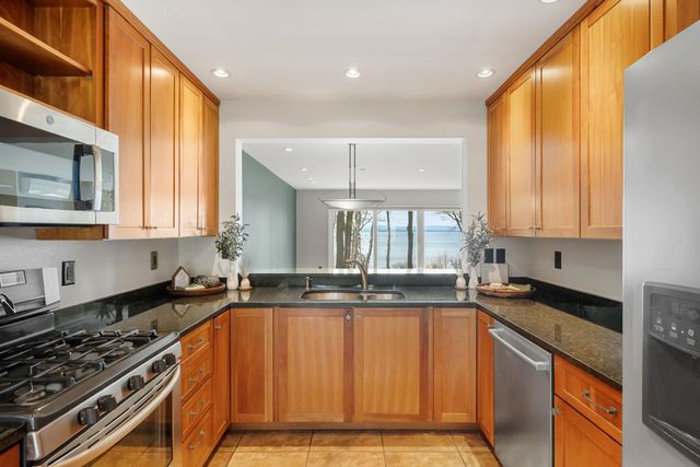 73 Northshore Drive, Burlington, VT 05408