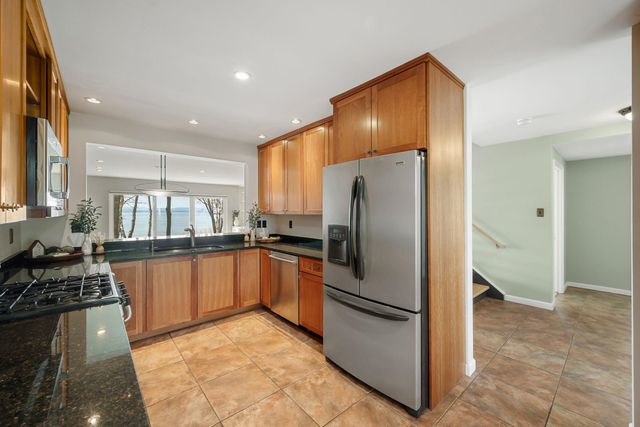 73 Northshore Drive, Burlington, VT 05408