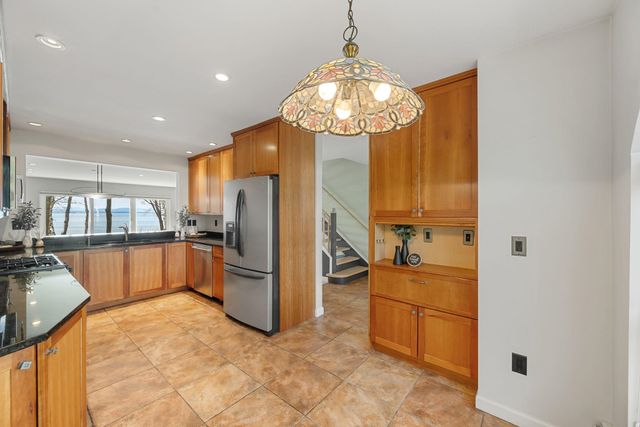 73 Northshore Drive, Burlington, VT 05408