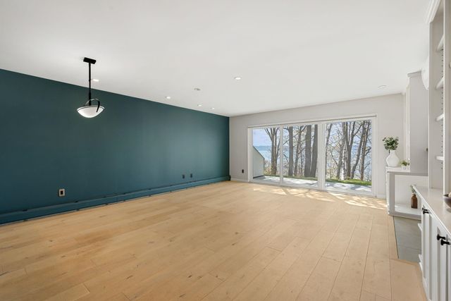 73 Northshore Drive, Burlington, VT 05408