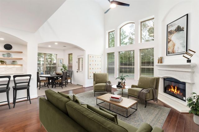 142 Pinto Point Place Place, The Woodlands, TX 77389