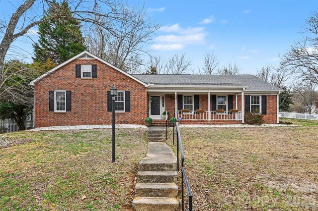 439 Bass Lane, Charlotte, NC 28270