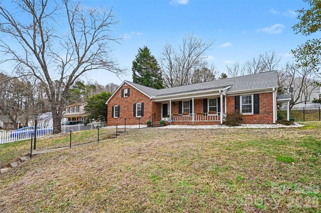 439 Bass Lane, Charlotte, NC 28270