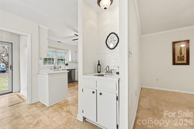 439 Bass Lane, Charlotte, NC 28270