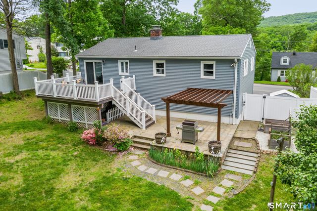 26 Pleasant Street, Bethel, CT 06801