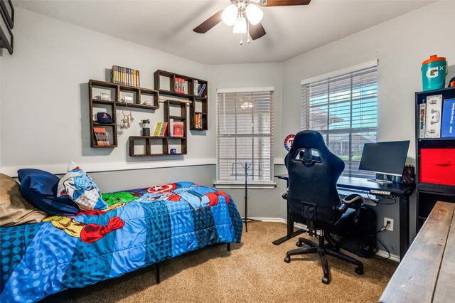 308 Glenview Drive, Aubrey, TX 76227