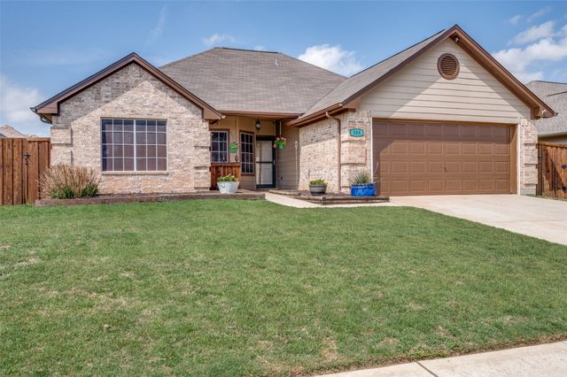 308 Glenview Drive, Aubrey, TX 76227