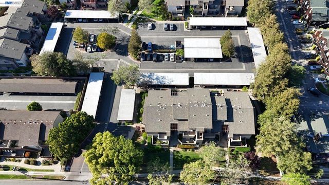 304 Hackamore Ln, Fremont, CA 94539