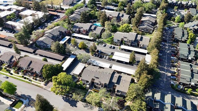 304 Hackamore Ln, Fremont, CA 94539