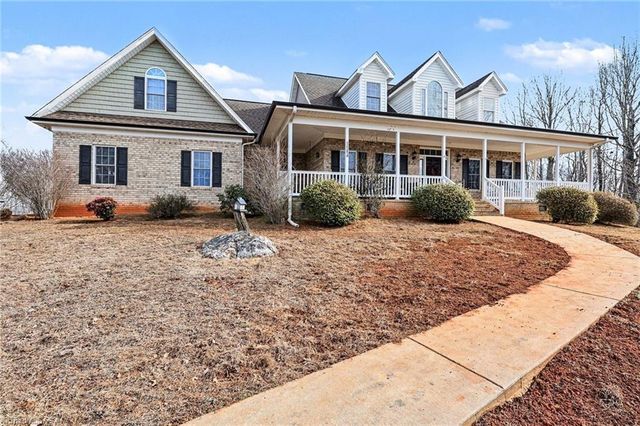 1584 Franklin Hills Court, Randleman, NC 27317