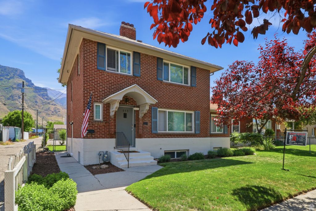 Image 2 of property listing at 355 S 500 E, Provo, UT 84606