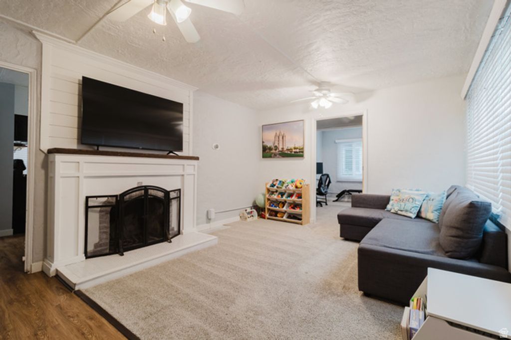 Image 8 of property listing at 355 S 500 E, Provo, UT 84606