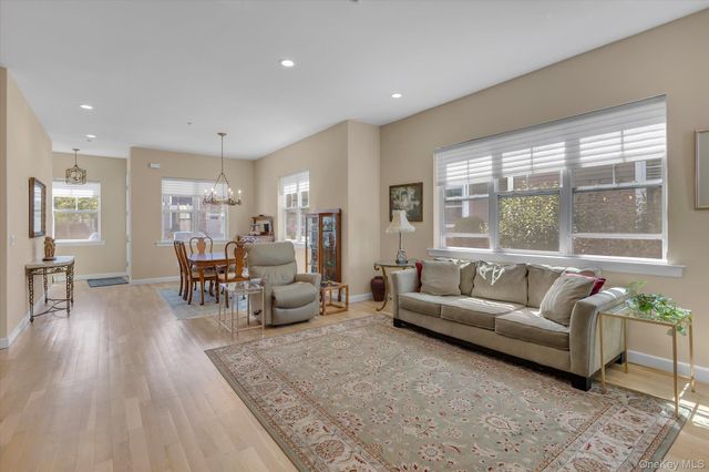 35 Winter Place, East Northport, NY 11731
