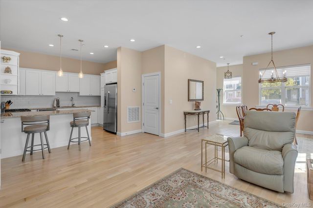 35 Winter Place, East Northport, NY 11731