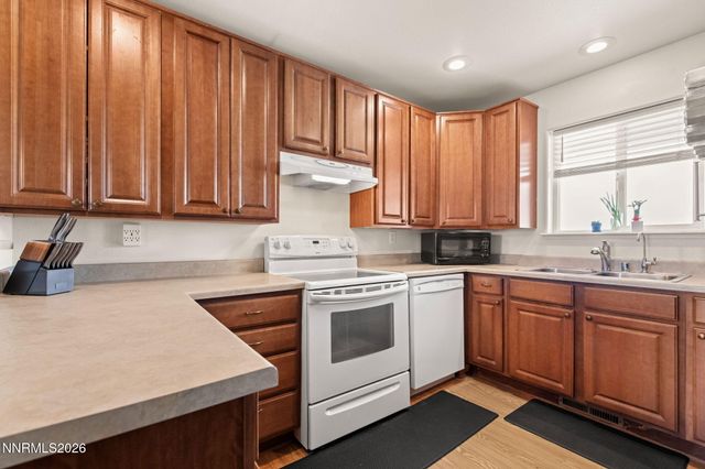 794 Karry Way, Fallon, NV 89406