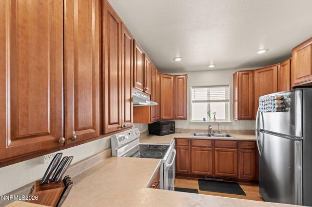 794 Karry Way, Fallon, NV 89406