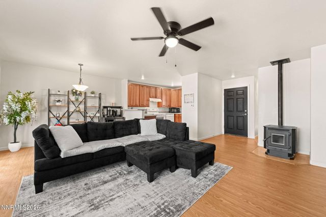 794 Karry Way, Fallon, NV 89406