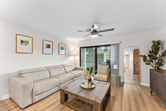 5049 Genove Place, Riviera Beach, FL 33410