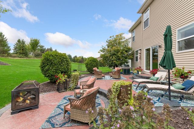 2442 Lacy Lane, Victoria, MN 55386