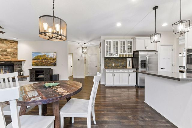 2442 Lacy Lane, Victoria, MN 55386