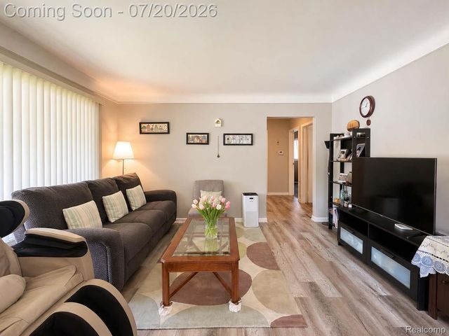 9100 Brentwood Street, Livonia, MI 48150