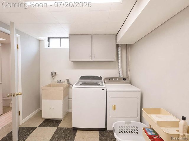 9100 Brentwood Street, Livonia, MI 48150