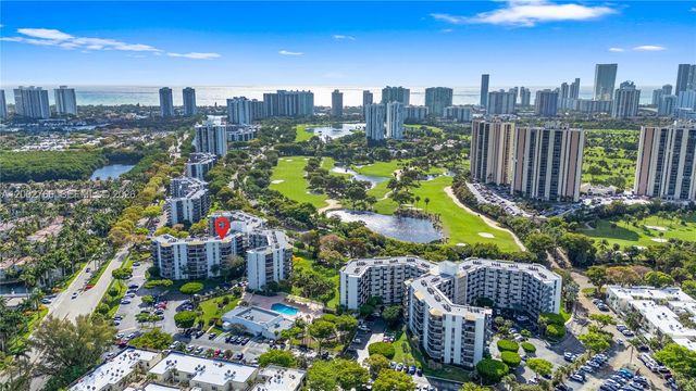 20500 W Country Club Dr 405, Aventura, FL 33180