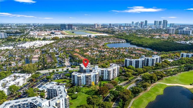 20500 W Country Club Dr 405, Aventura, FL 33180