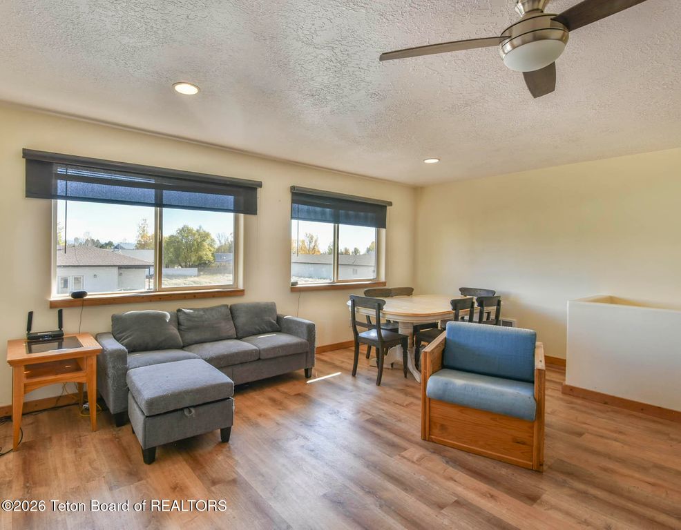378 COLE Avenue, Pinedale, WY 82941 photo 5
