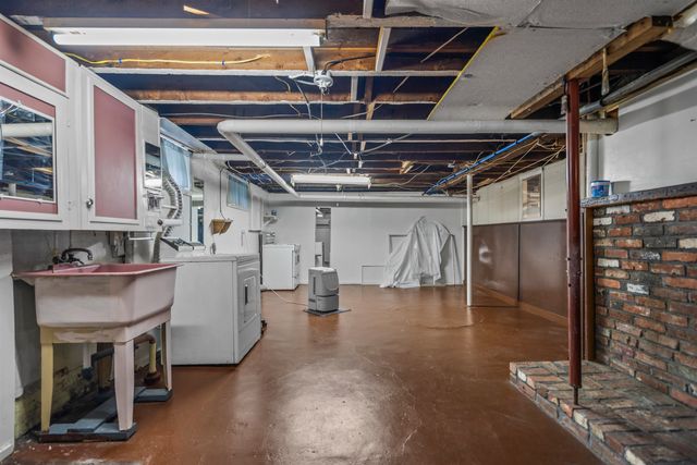 179 Mitchell Street, Manchester, NH 03103