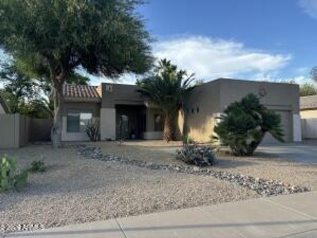 13264 W EDGEMONT Avenue, Goodyear, AZ 85395