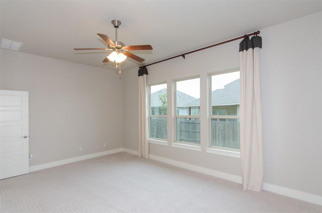 961 Centerra Hills CIR, Round Rock, TX 78665