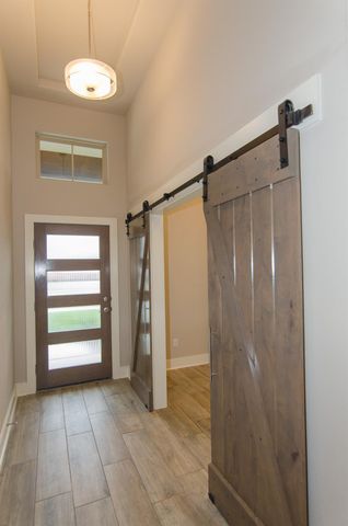 961 Centerra Hills CIR, Round Rock, TX 78665