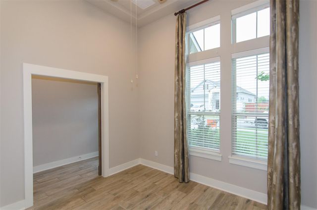 961 Centerra Hills CIR, Round Rock, TX 78665